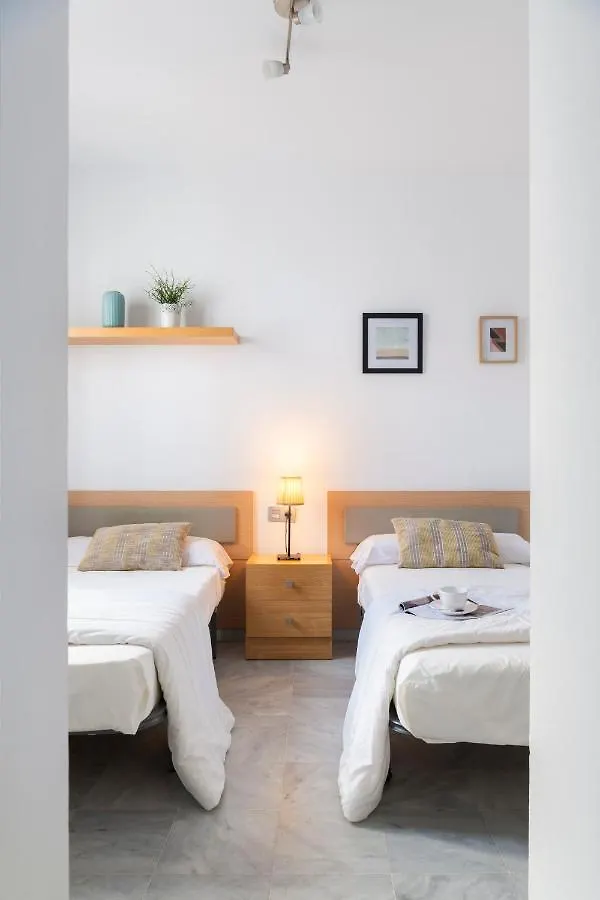 Apartamento Con Terraza En Sevilla Centro By Rent Me Spain