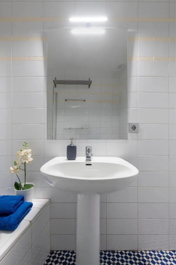 Apartamento Con Terraza En Sevilla Centro By Rent Me 0*, Seville