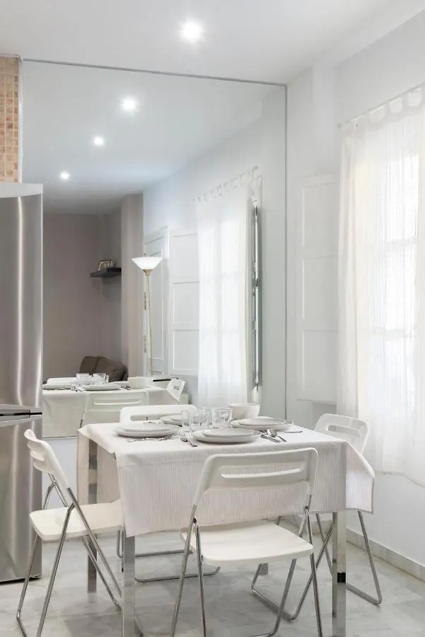 Apartamento Con Terraza En Sevilla Centro By Rent Me Apartment
